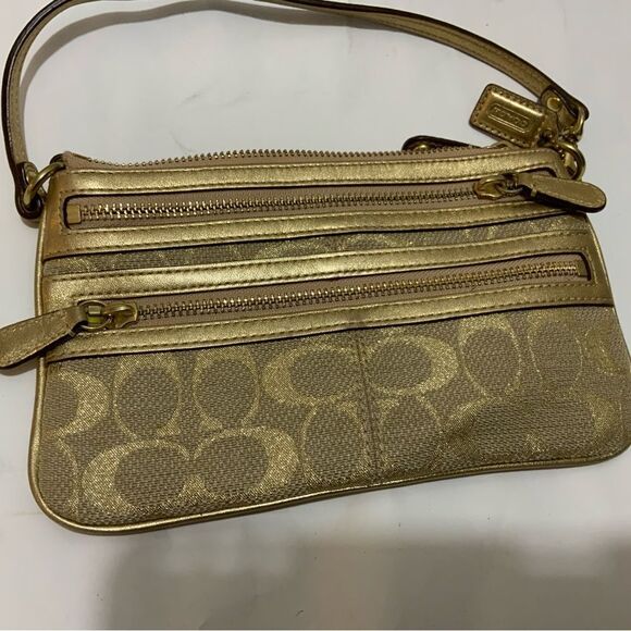 Authentic  Coach Triple zipper Crossbody Gold Metallic Signature - Picture 5 of 7